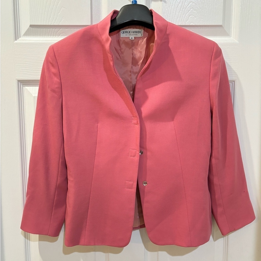 Giorgio Armani Le Collezioni~Women's Size 4- Pink Salmon Blazer.​​​​